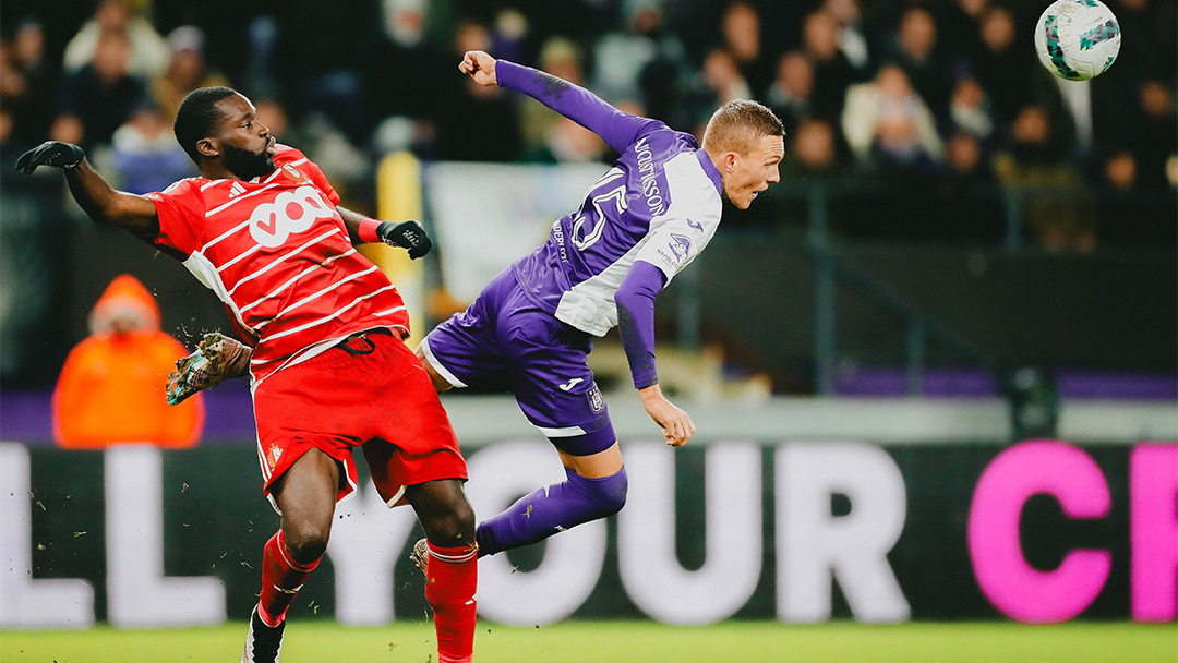 RSC Anderlecht Dominate 10-Man RFC Seraing 3-0: Analysis of